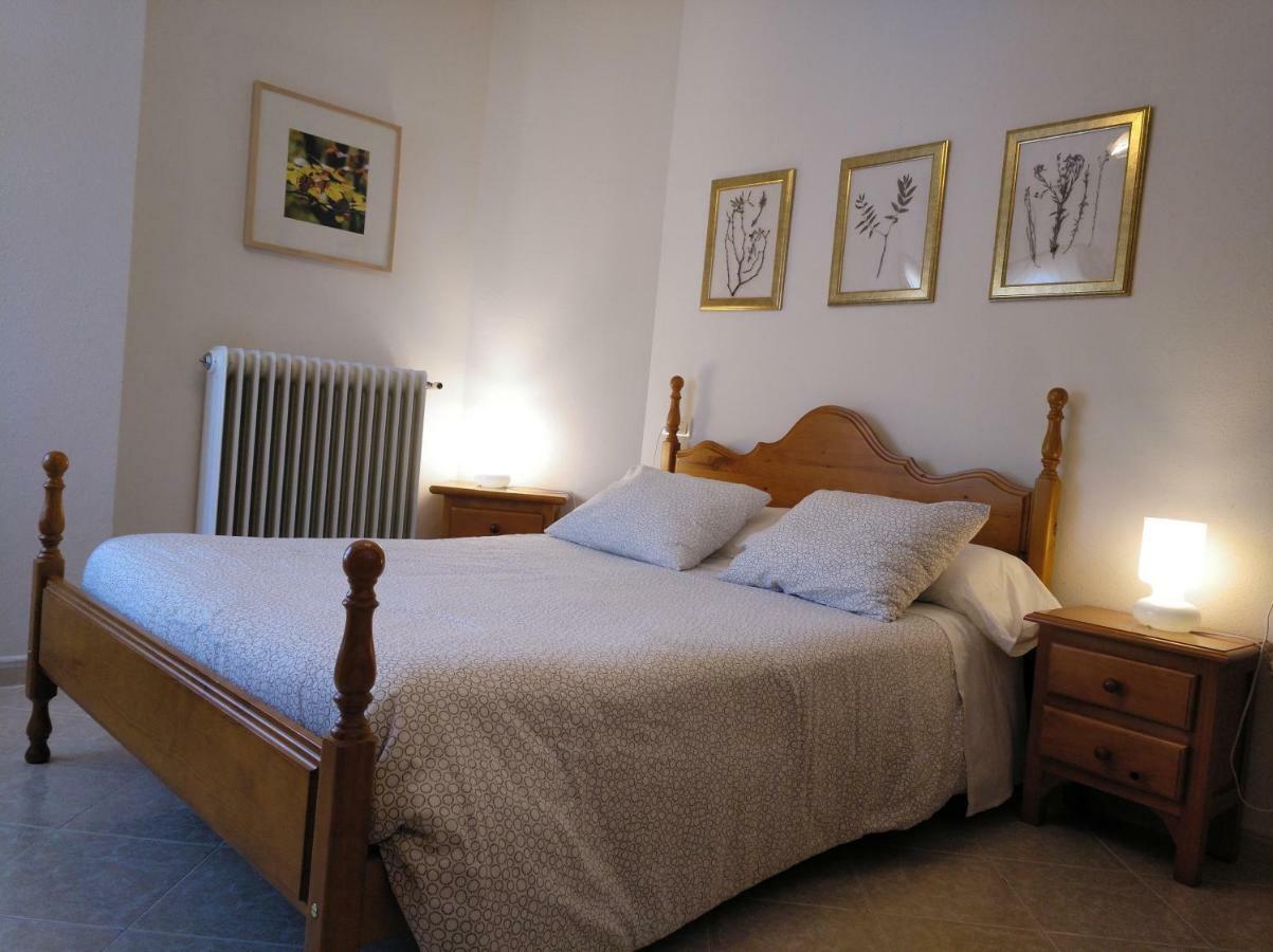 Best Biescas Tourist Home Buitenkant foto